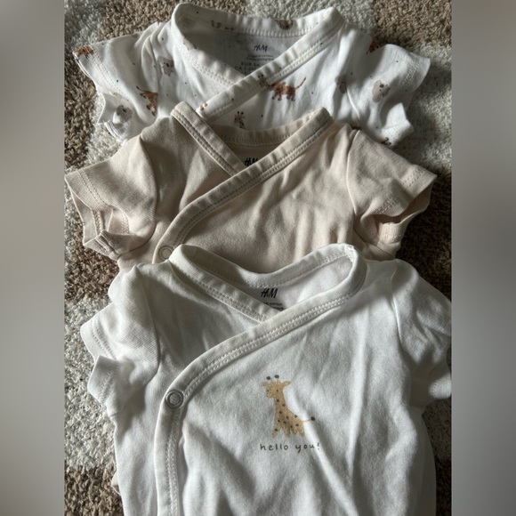 3 Pack wrap over body suits - Picture 4 of 7